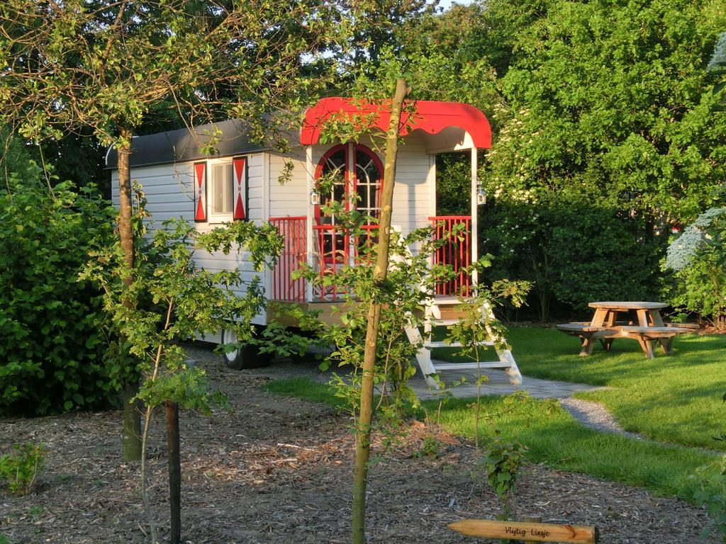 Bed and Breakfast Pipowagen Camping Puur Genieten Someren Номер фото