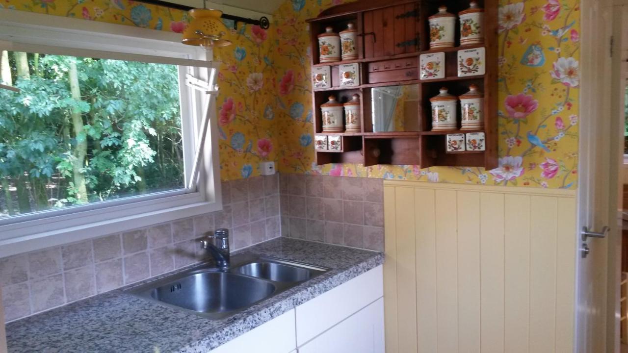 Bed and Breakfast Pipowagen Camping Puur Genieten Someren Экстерьер фото